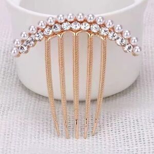Elegant Gold Hair Comb with Pearls and Crystals